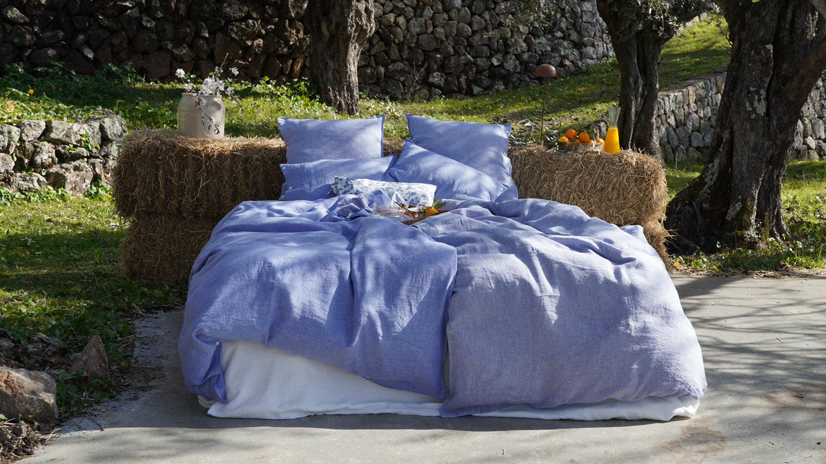 Duvet Covers & Pillows in Summer blue