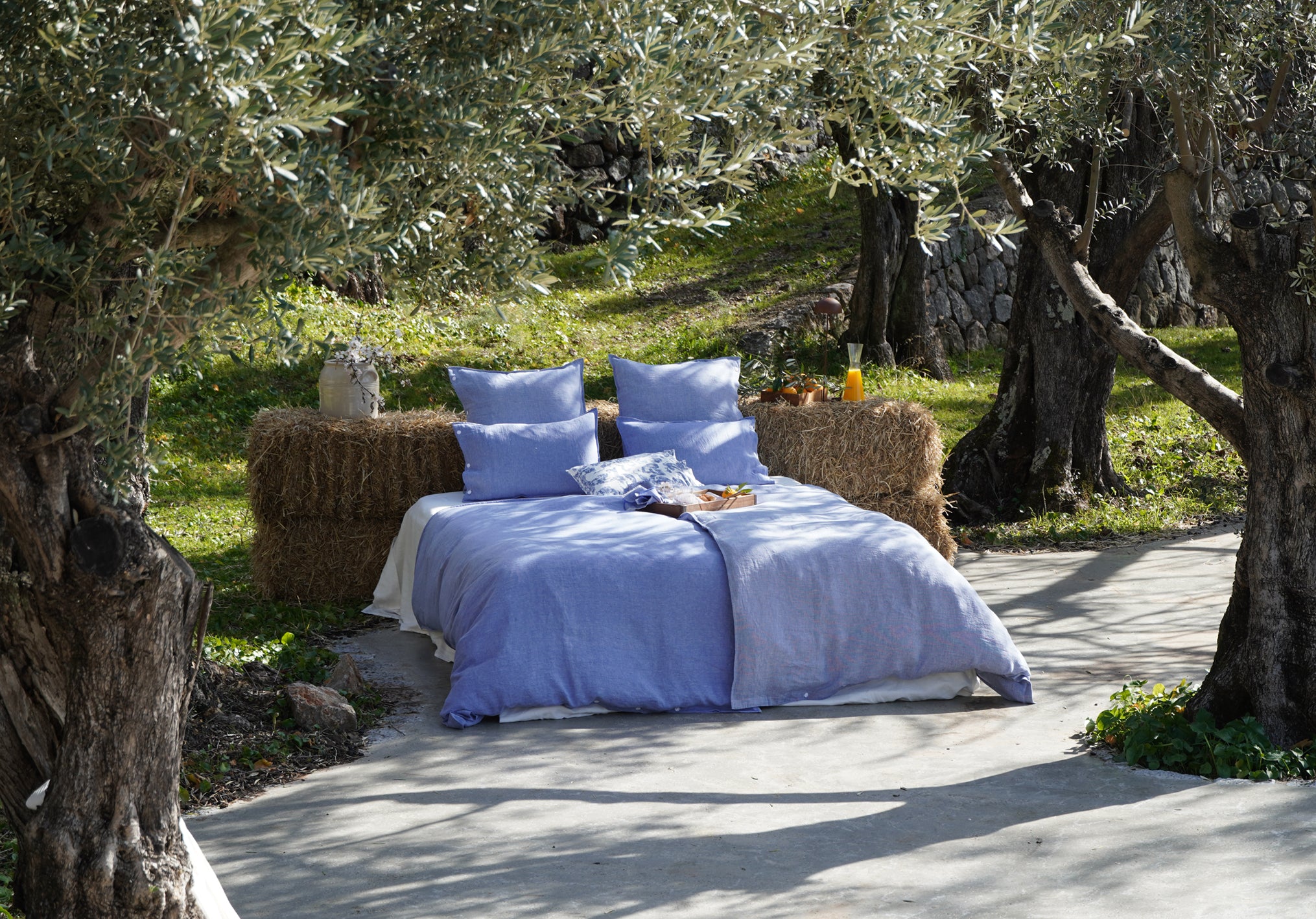 Duvet Covers & Pillows in Summer blue