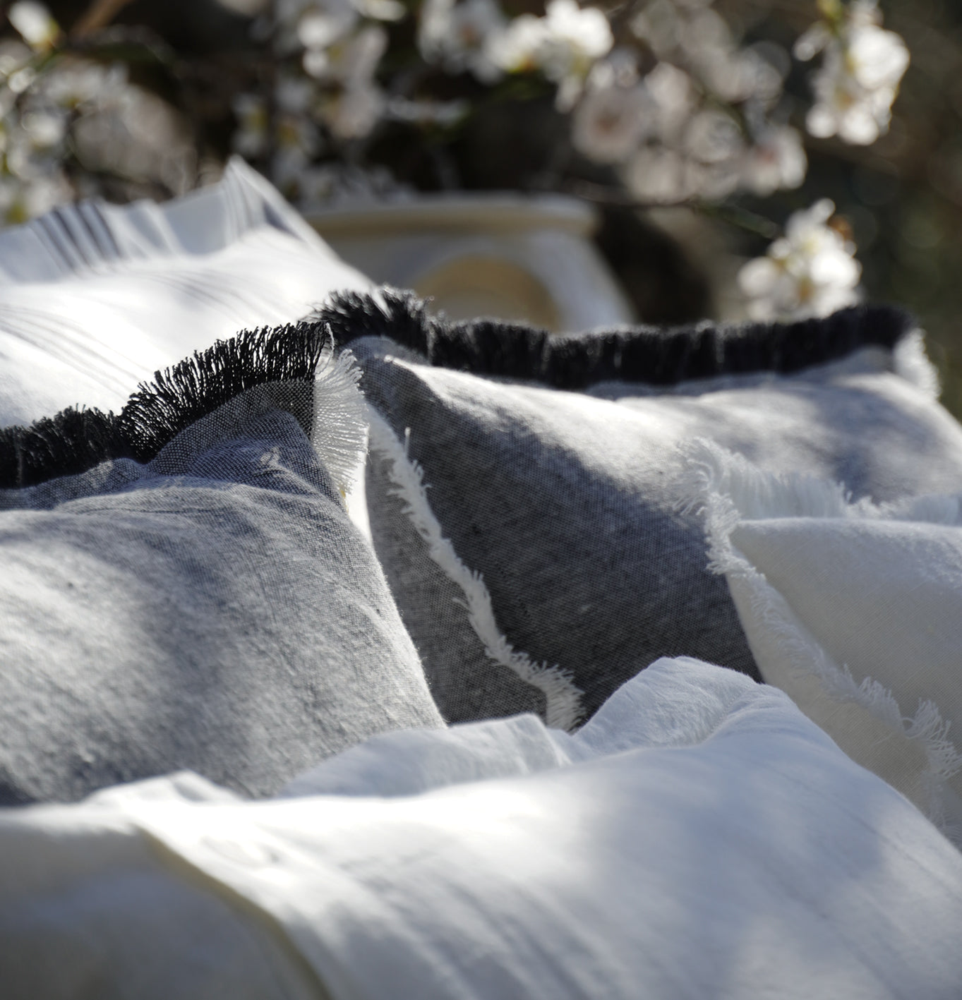 Duvet Covers & Pillow in Black